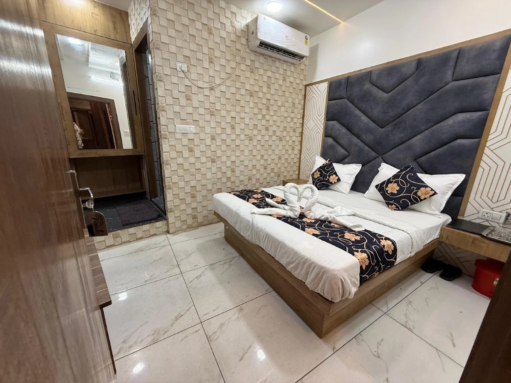Super Deluxe Room at Hotel Royal Vrindavan